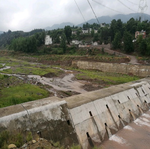 常青泵站二期土建工程穿堤部分，消力池